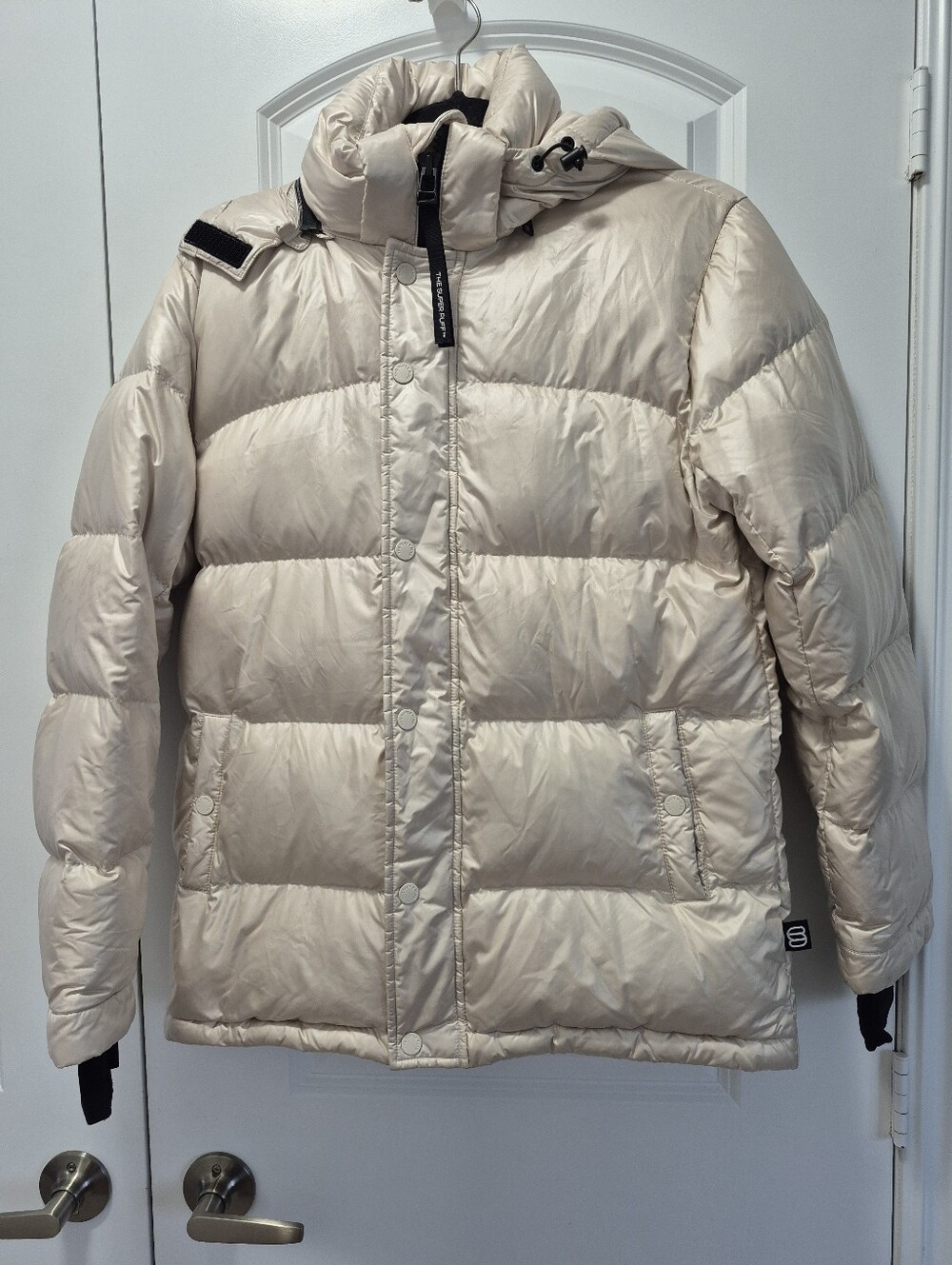 Aritzia TNA Super Puff Original, XS,Down 700, Champagne/Cream Color